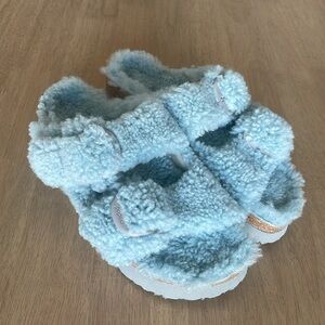 NWOT Papillo Arizona big buckle teddy faded aqua 39